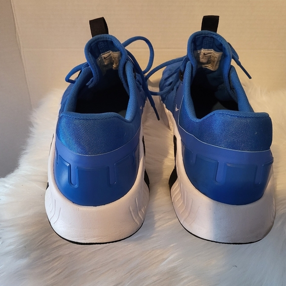 NWOT Nike Men Blue Running Shoes - Picture 3 of 5